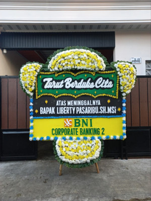 Papan Bunga Duka di Maluk
