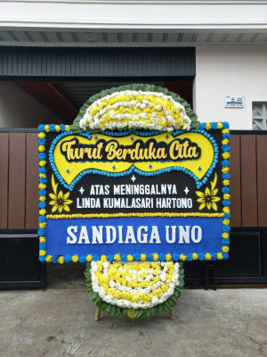 Papan Bunga Duka di Maluk
